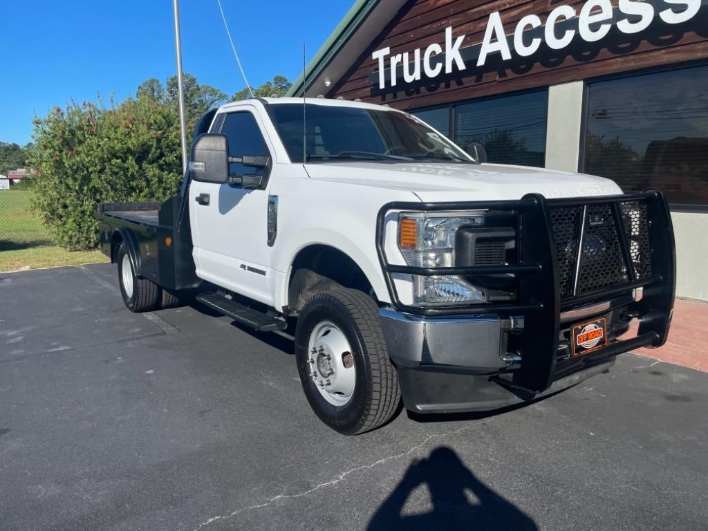 2022 Ford F-350 Super Duty Chassis Cab