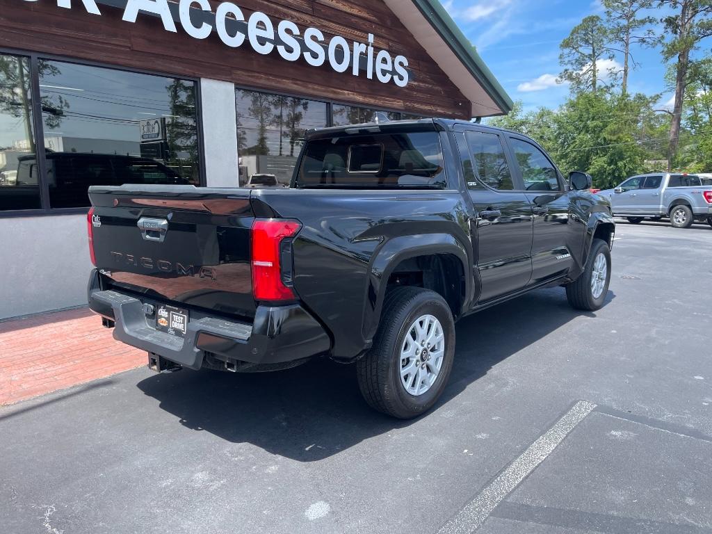 2024 Toyota Tacoma SR5 - Photo 11