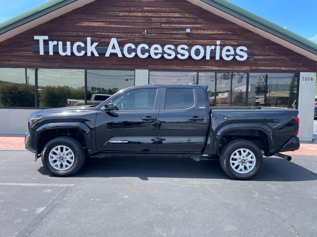 2024 Toyota Tacoma SR5 - Photo 14